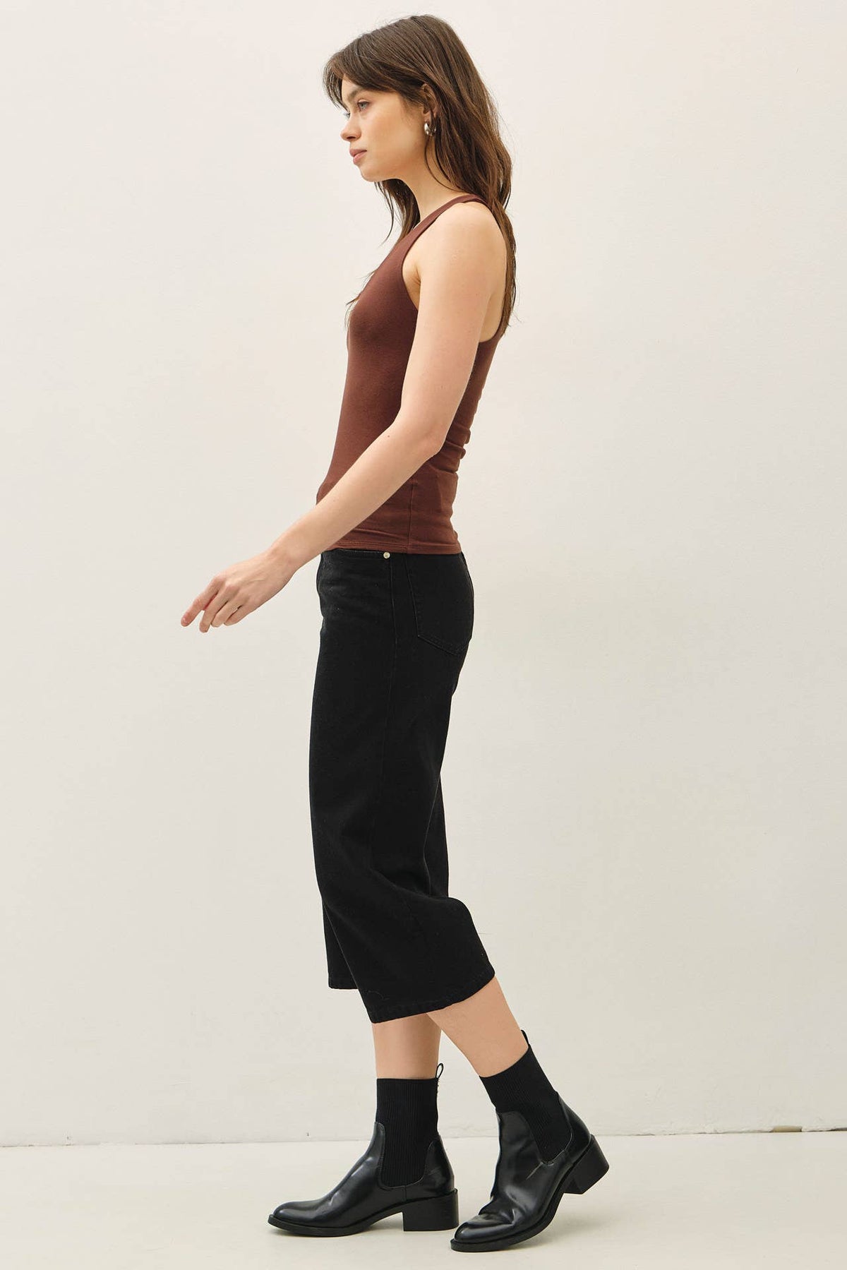 Be Cool BASIC THREADS V-NECK RACER BACK TANK