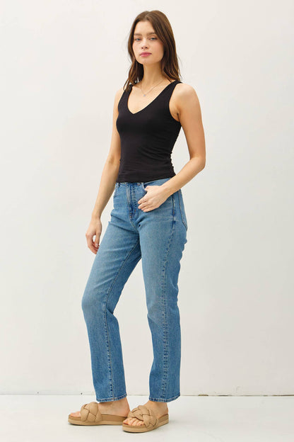 BASIC V-NECK TANK