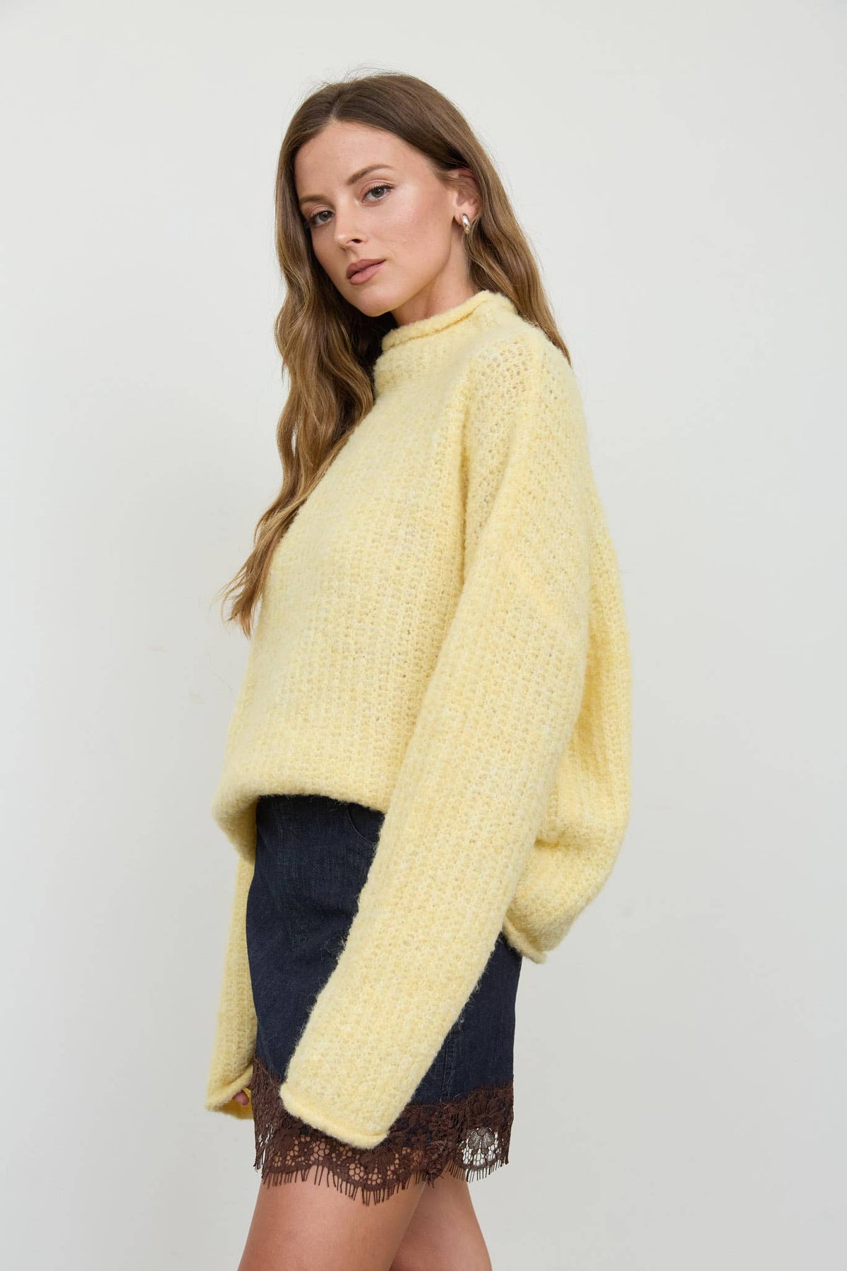 LEMON MERENGUE SWEATER