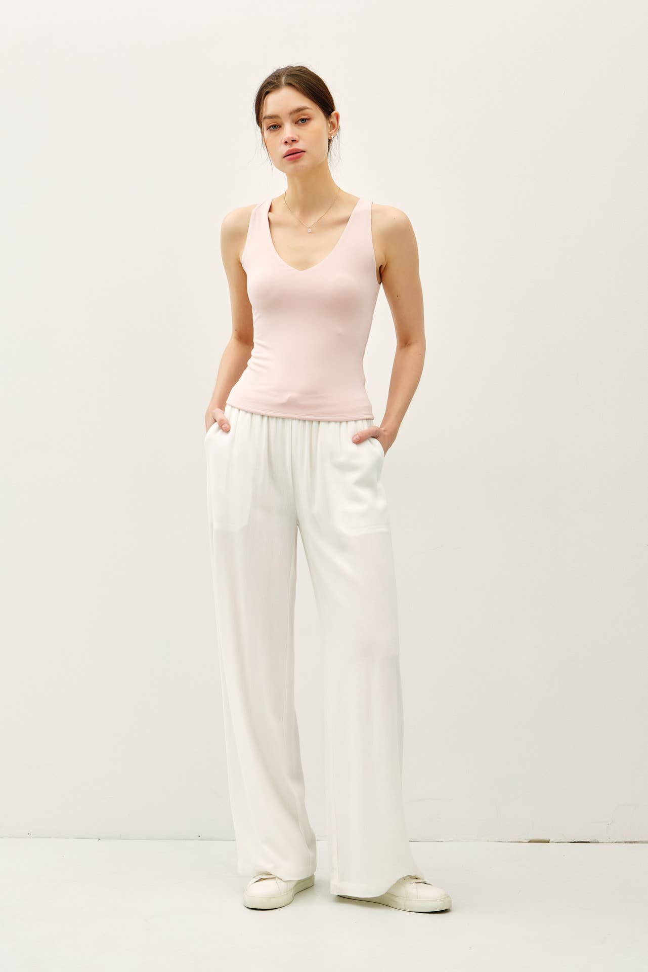 Be Cool BASIC THREADS FULL LENGTH V-NECK TANK