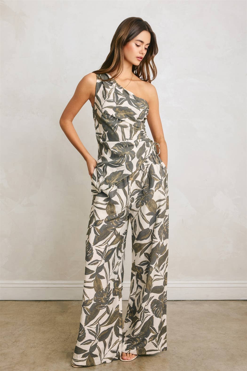 Dress Forum Swaying Palms Ruched Top
