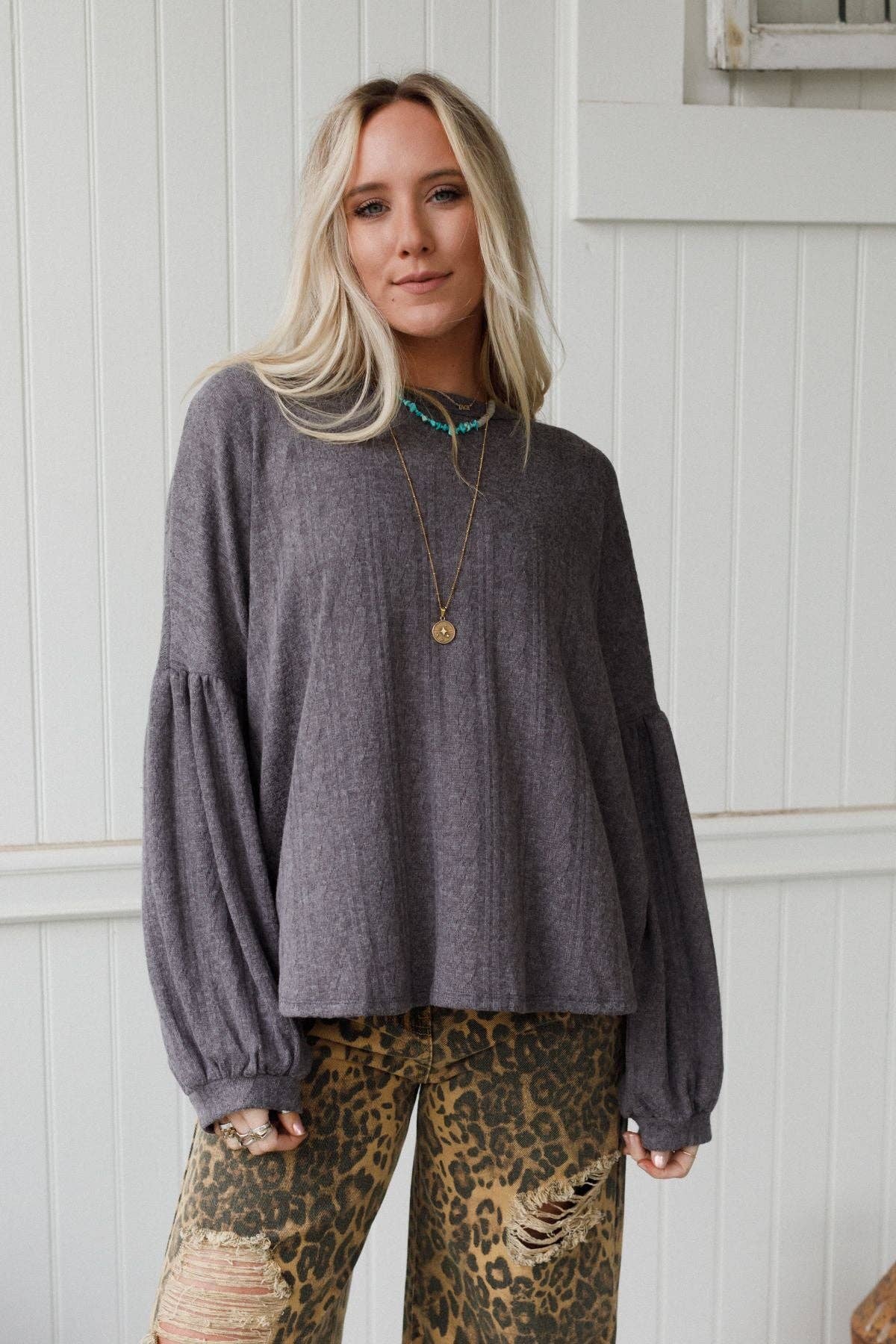 Three Bird Nest Sweet Heart Balloon Sleeve Knit Sweater - Black