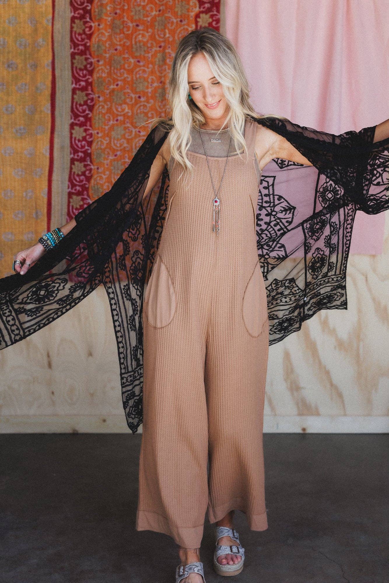 Three Bird Nest Go Wildflower Floral Embroidered Kimono - Black