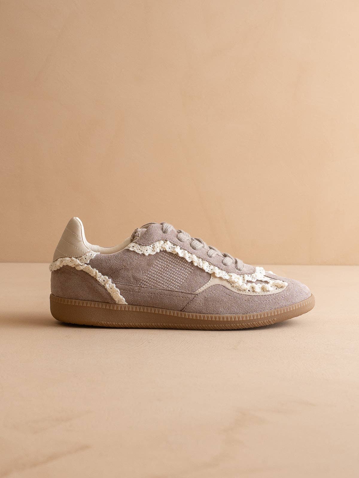 OASIS SOCIETY The April | Dark Grey Lace-Trimmed Retro Fall Sneaker