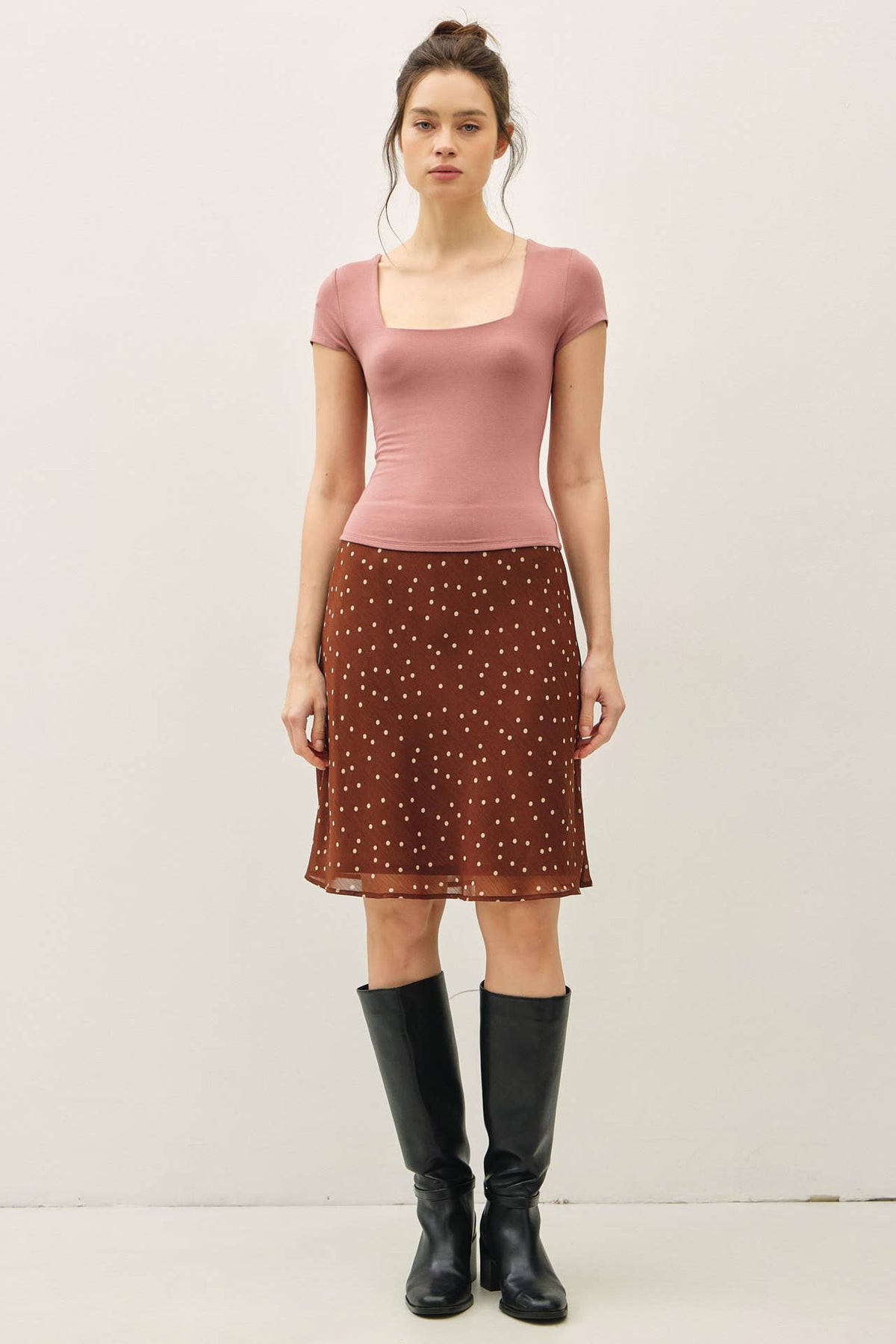 BASIC THREADS SQUARE NECK KNIT TEE