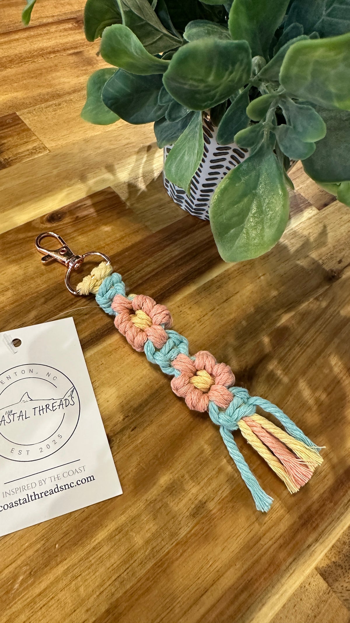 Art by Ava Macrame Keychain Beach Flower