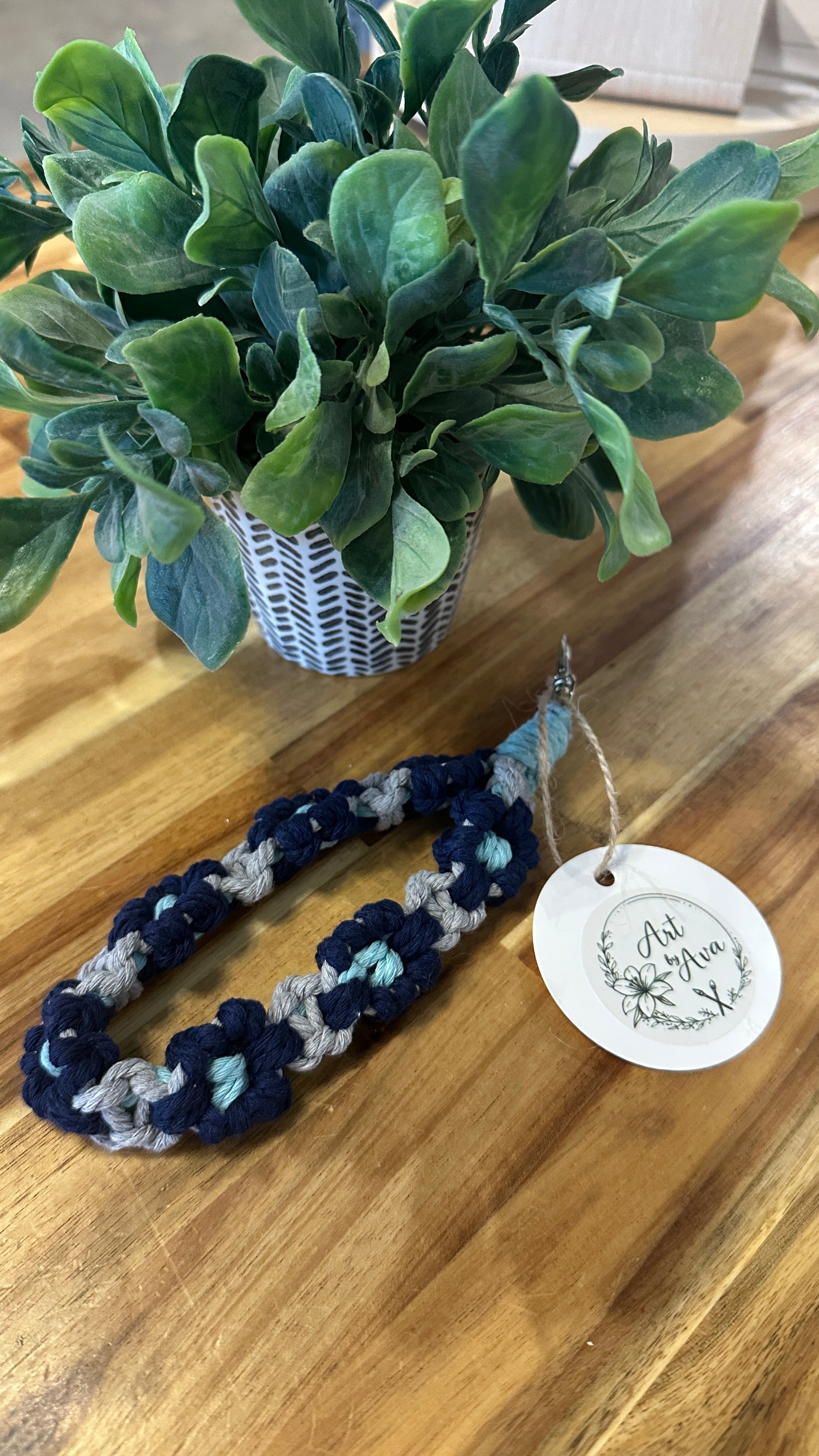 Art by Ava Flower Macrame Keychain Forget-me-not