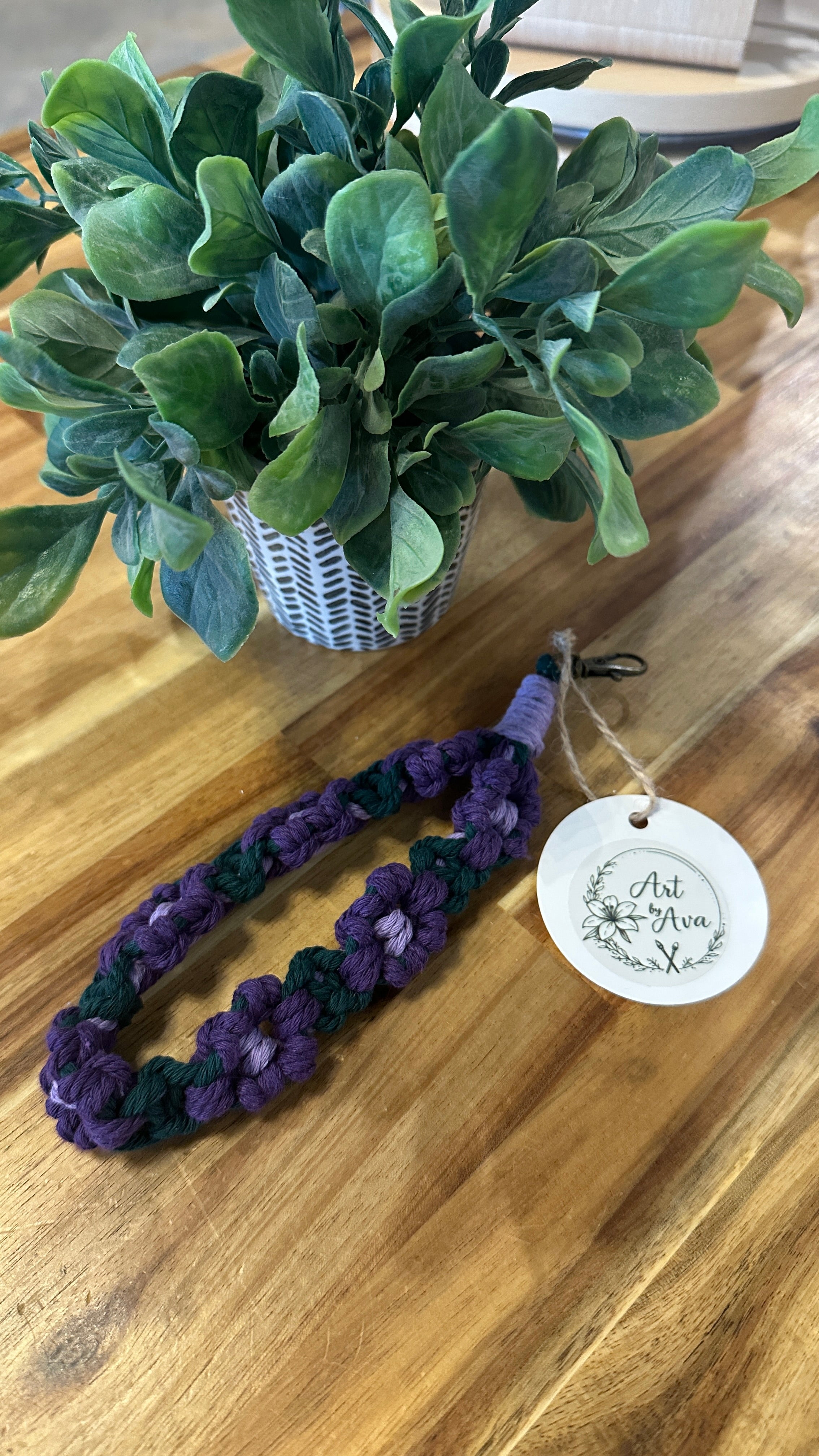 Art by Ava Flower Macrame Keychain Lilac
