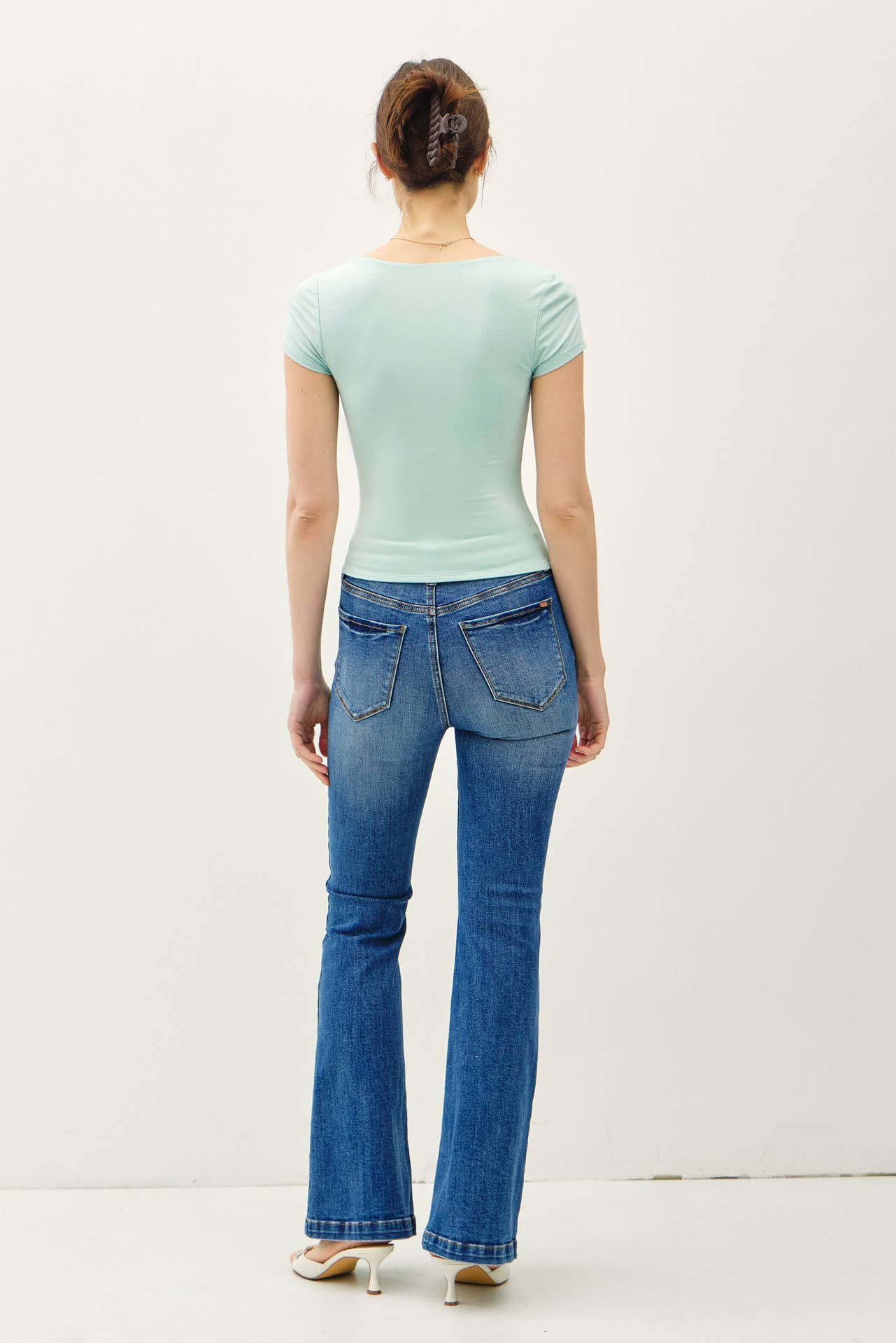 Be Cool BASIC THREADS SQUARE NECK KNIT TEE