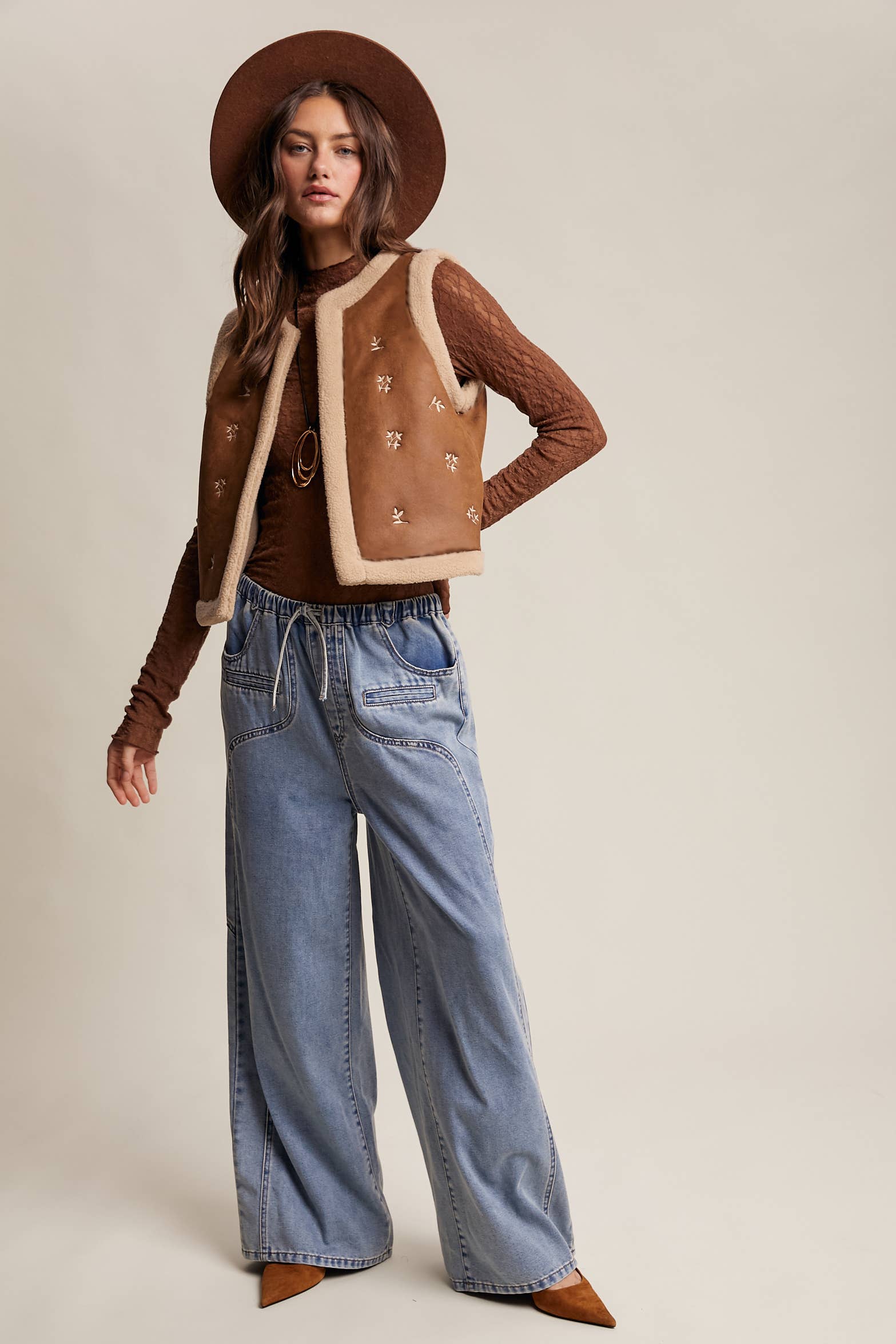 Listicle Winter Bloom Vest