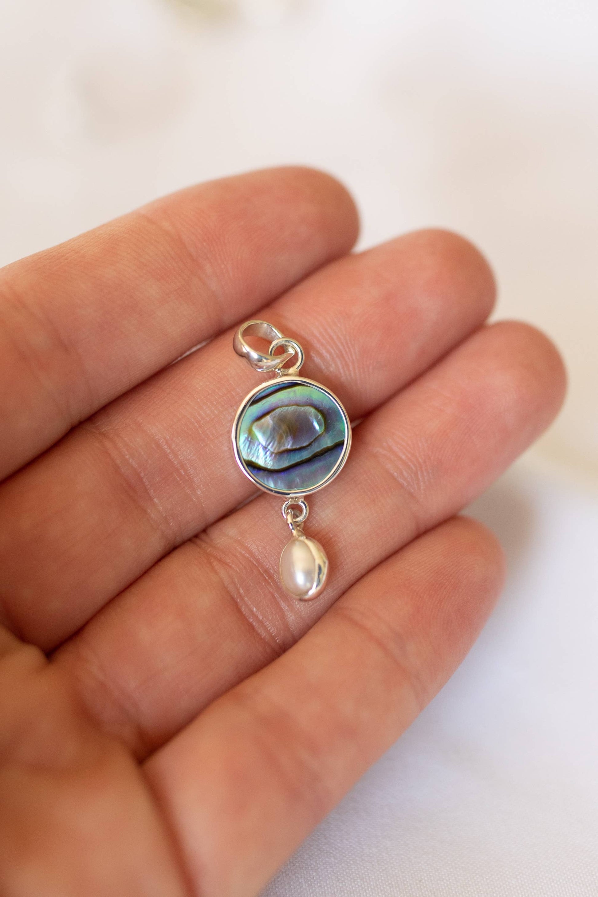 The Salty Gem Shell & Pearl Necklace (Handmade)
