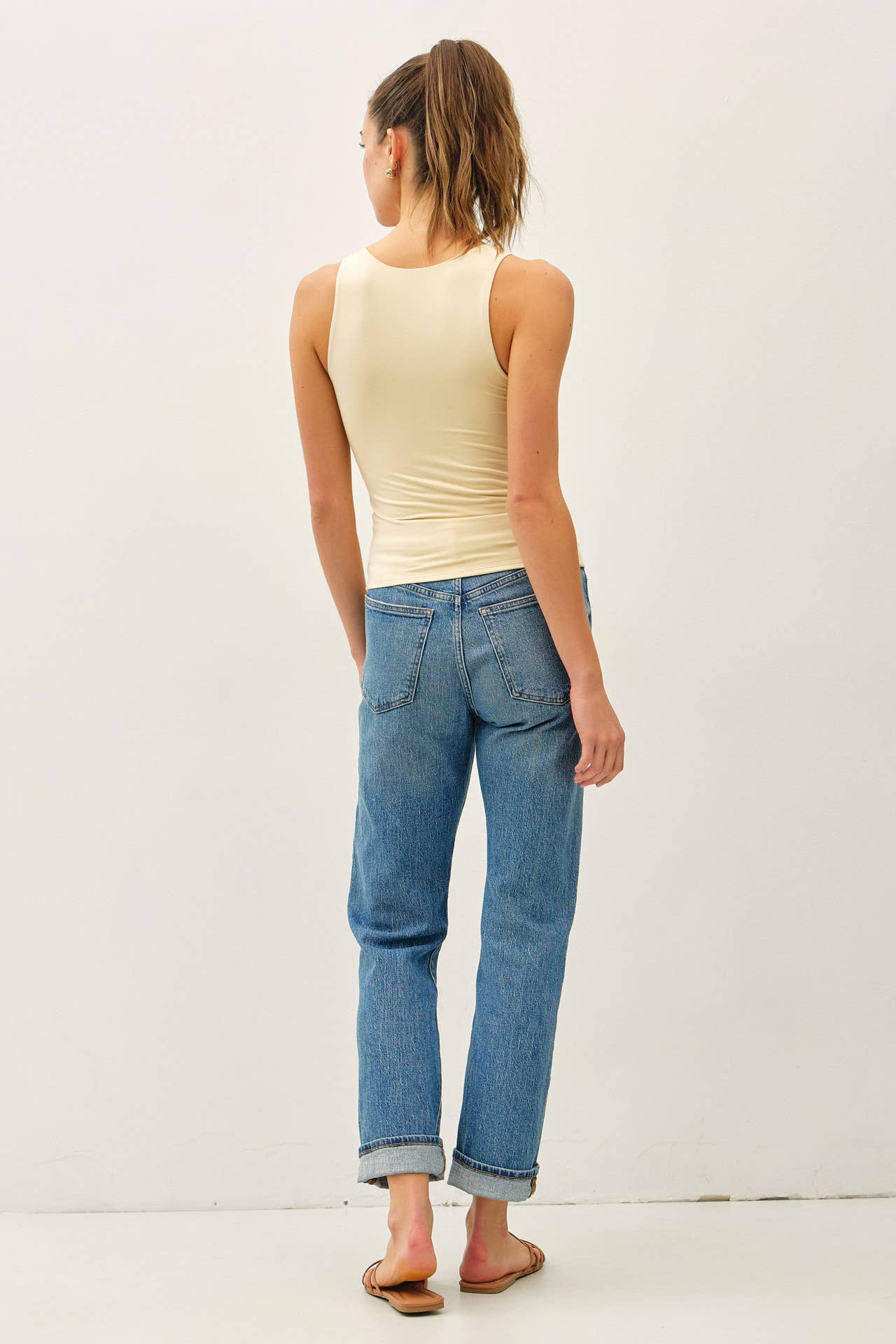 Be Cool BASIC THREADS FULL LENGTH V-NECK TANK
