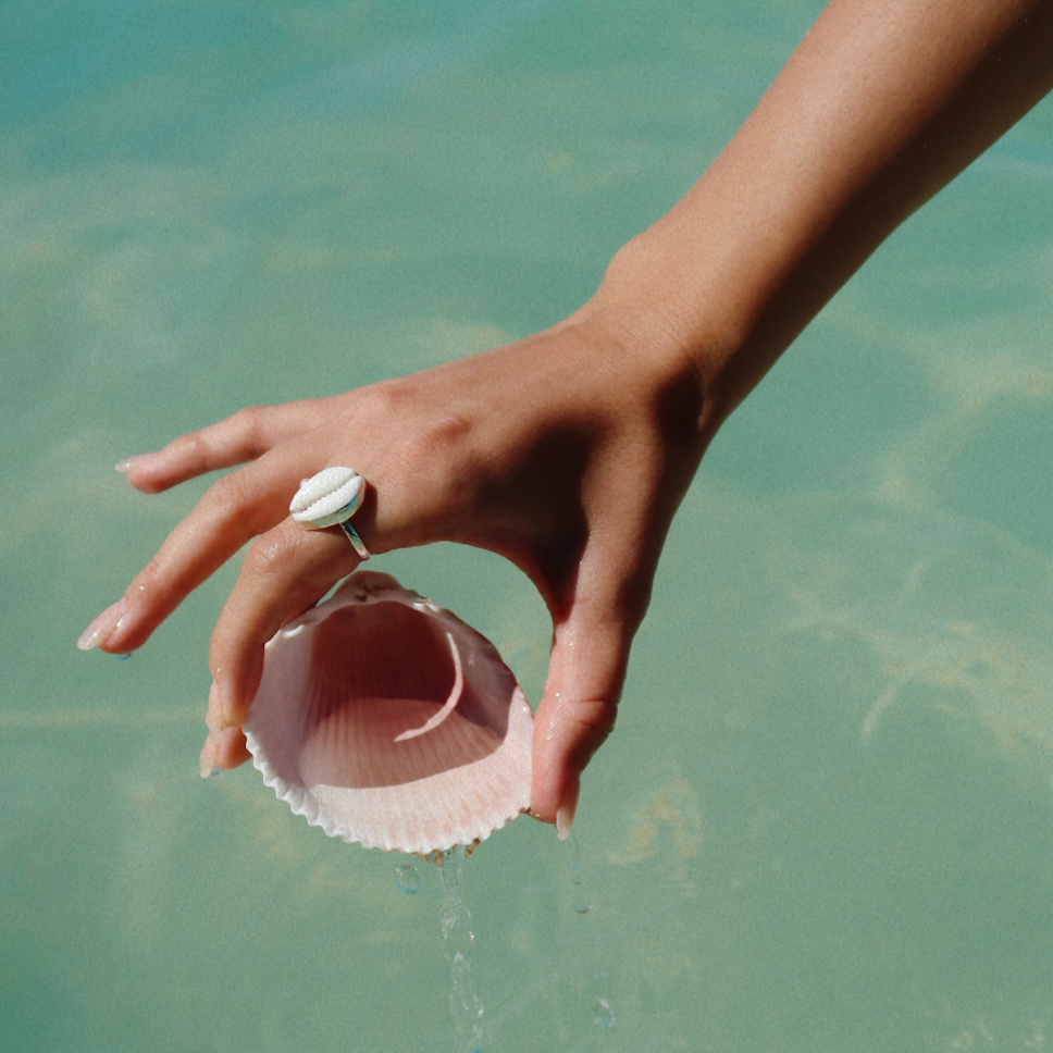 The Salty Gem Shell Ring