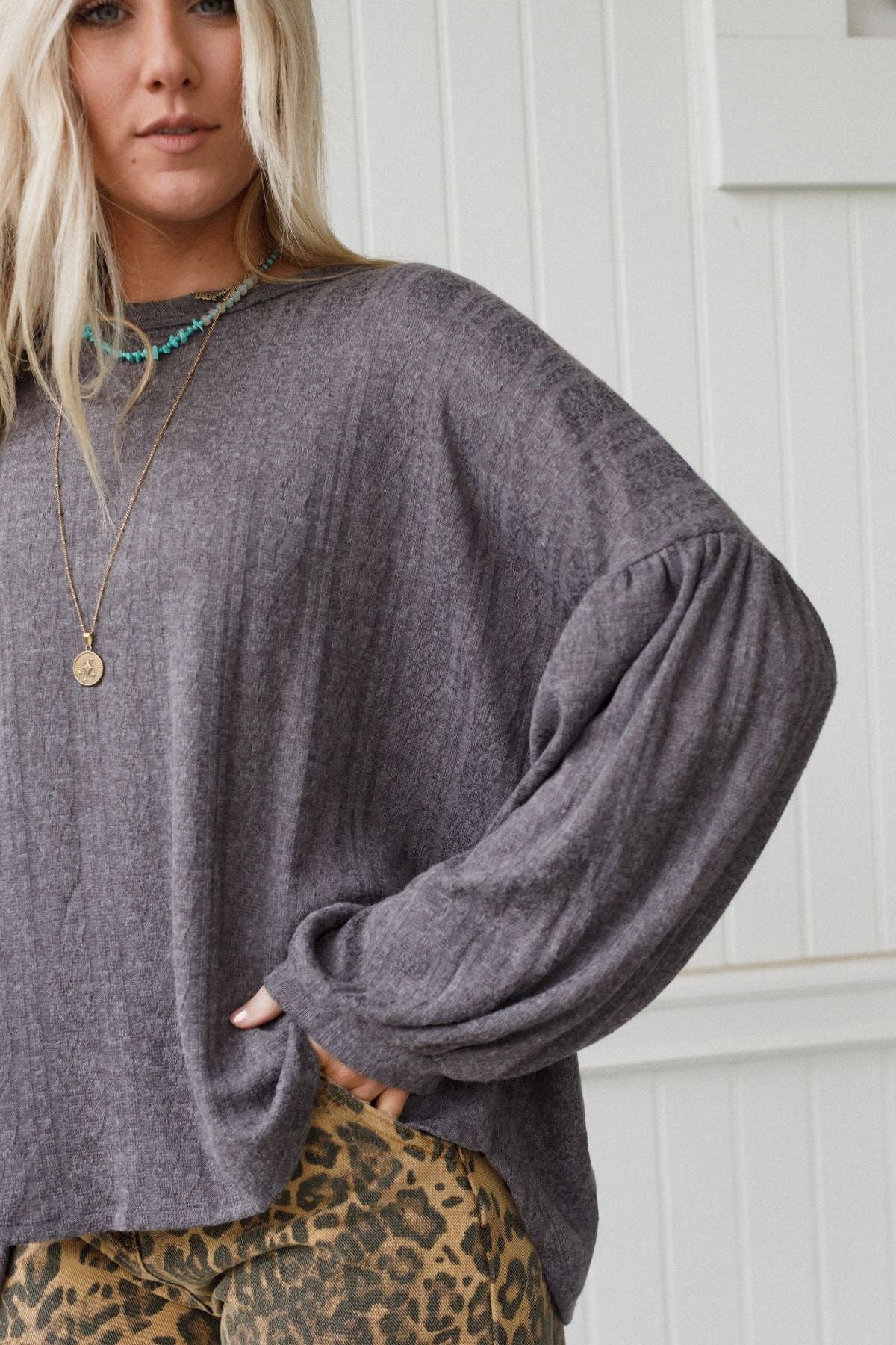 Three Bird Nest Sweet Heart Balloon Sleeve Knit Sweater - Black