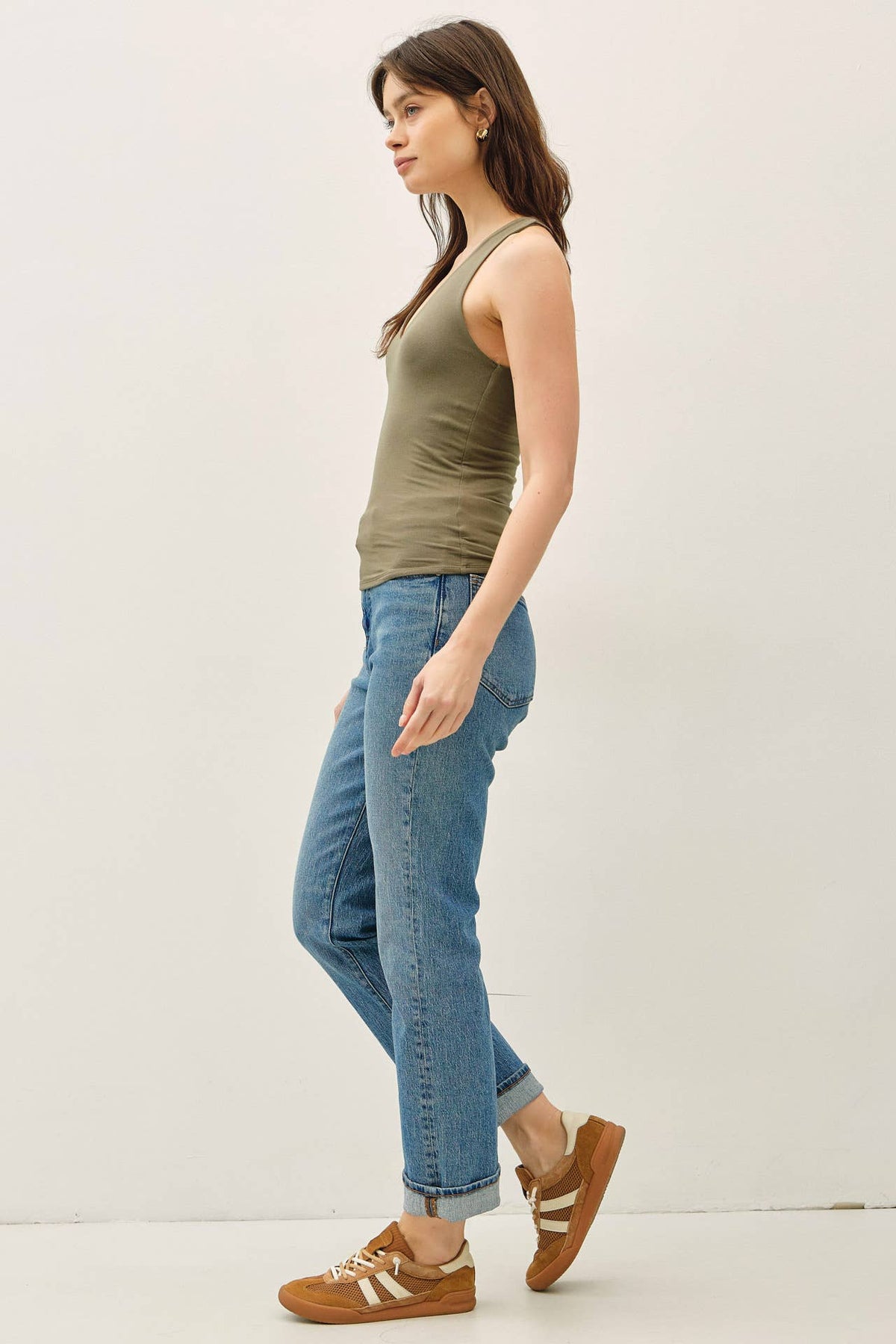 Be Cool BASIC THREADS V-NECK RACER BACK TANK
