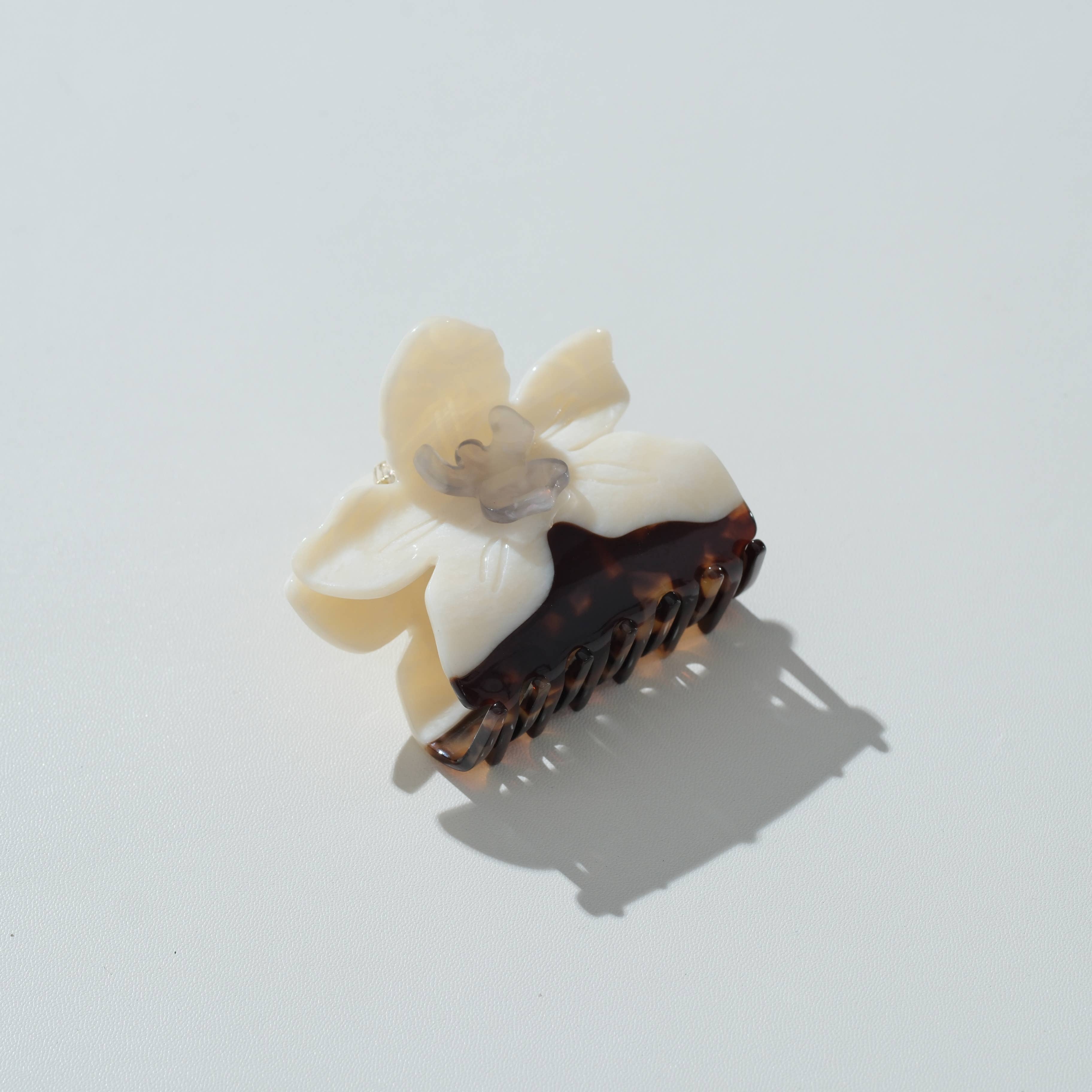 Adorro Orchid Flower Claw Clip - Large