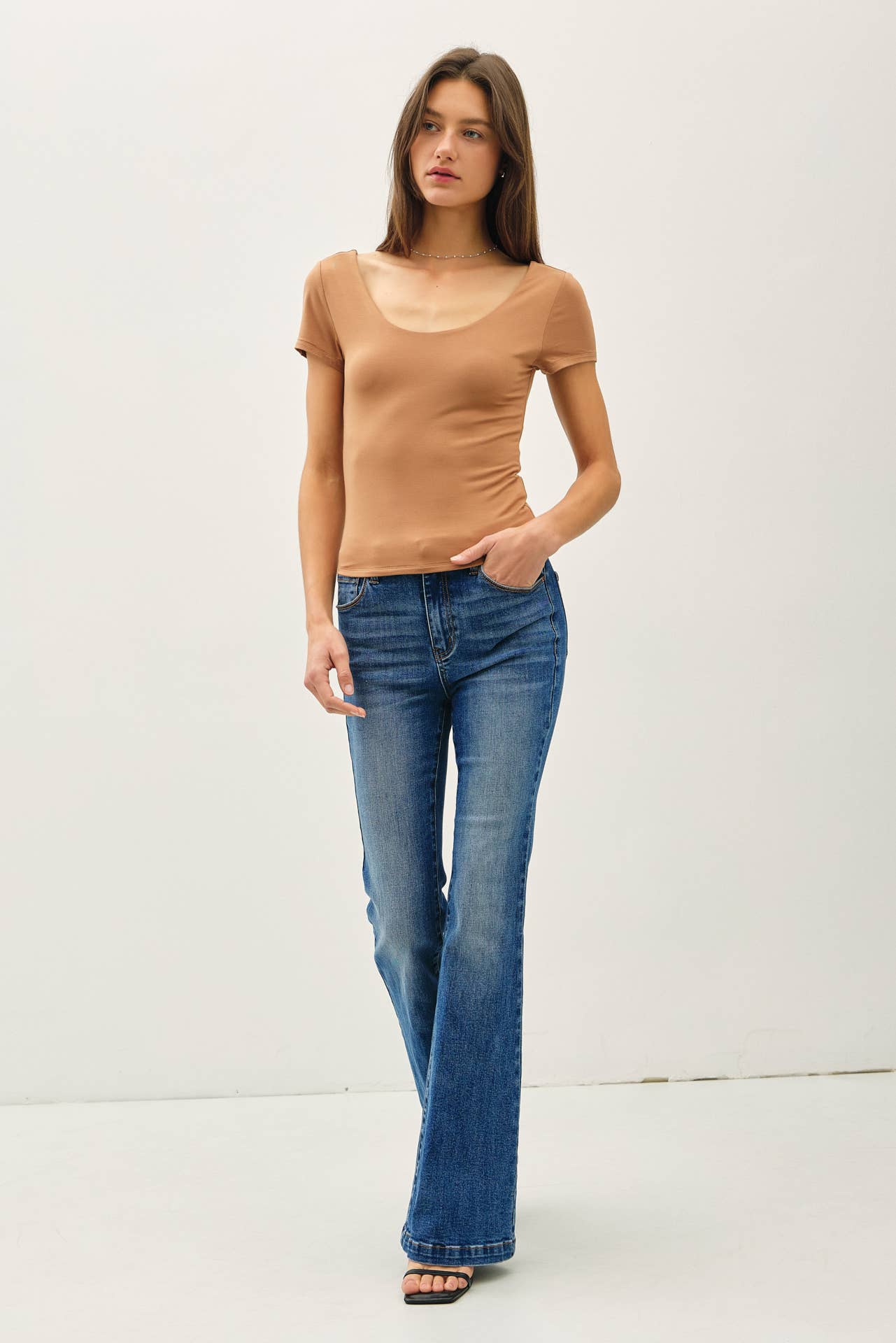 Be Cool BASIC THREADS DOUBLE LINED SCOOP NECK CAP SLEEVE TOP