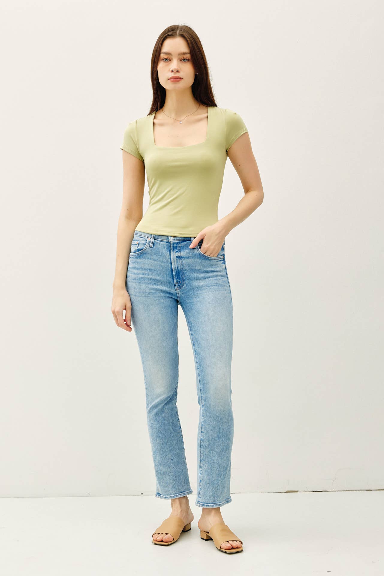 Be Cool BASIC THREADS SQUARE NECK KNIT TEE