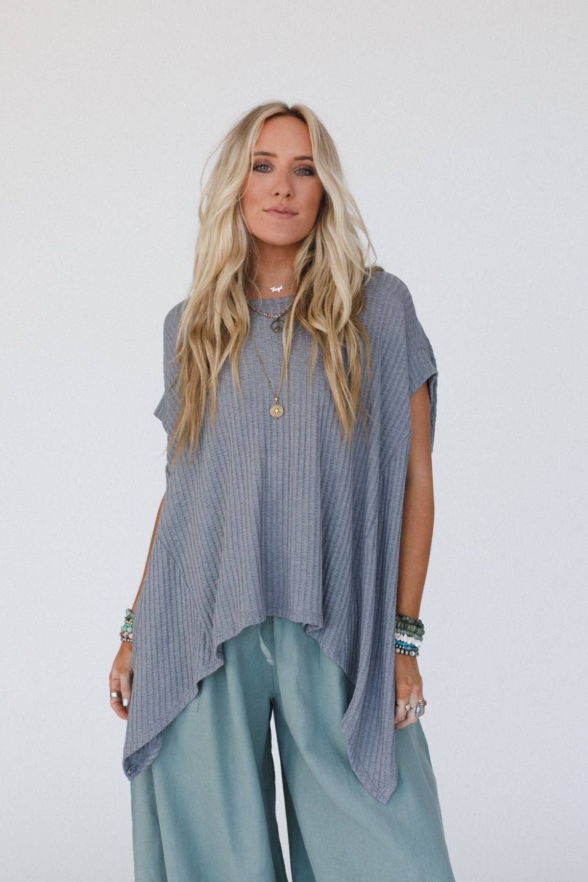 Three Bird Nest Everleigh Textured Tunic Top - Heather Gray