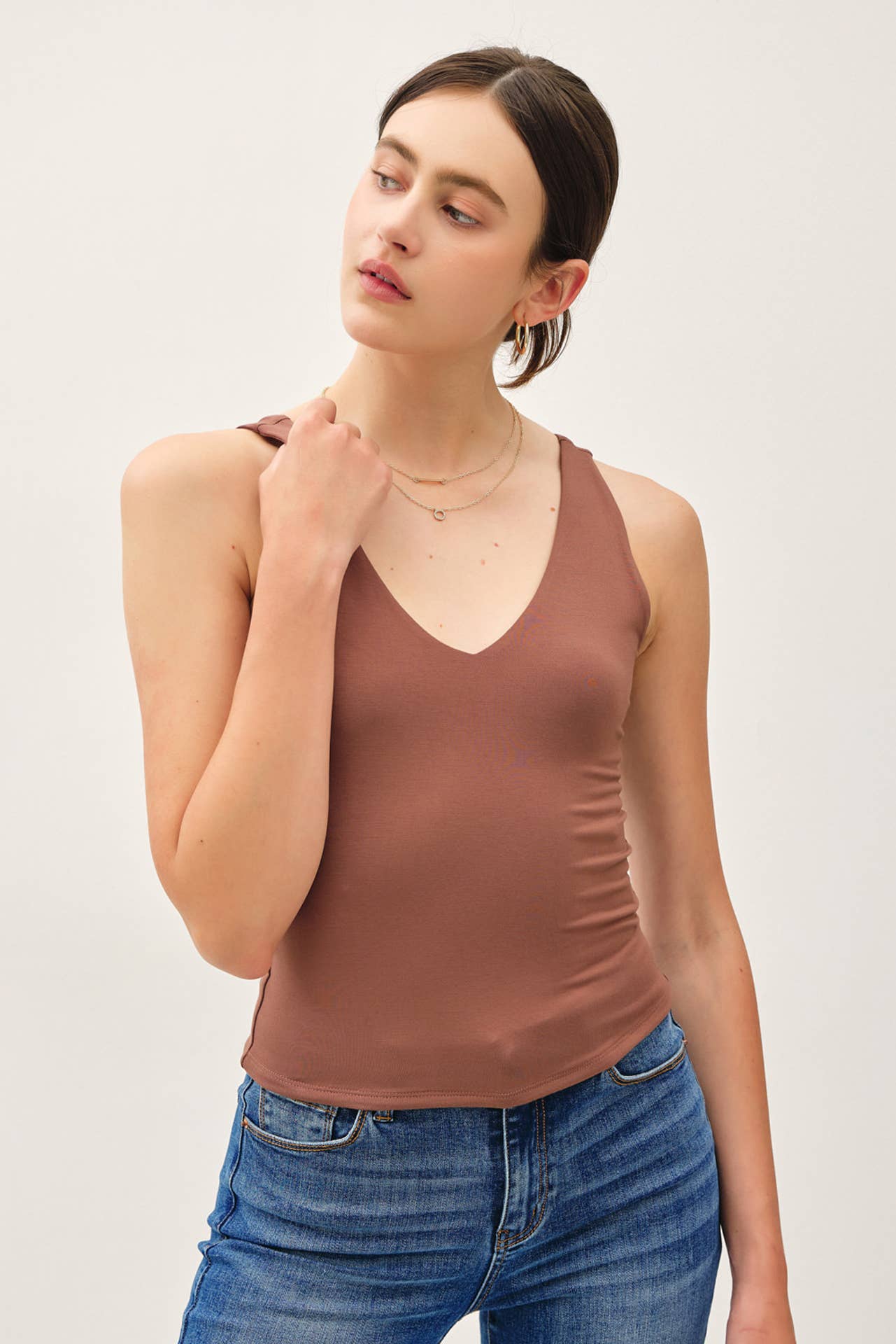 Be Cool BASIC THREADS V-NECK F AND B TANK