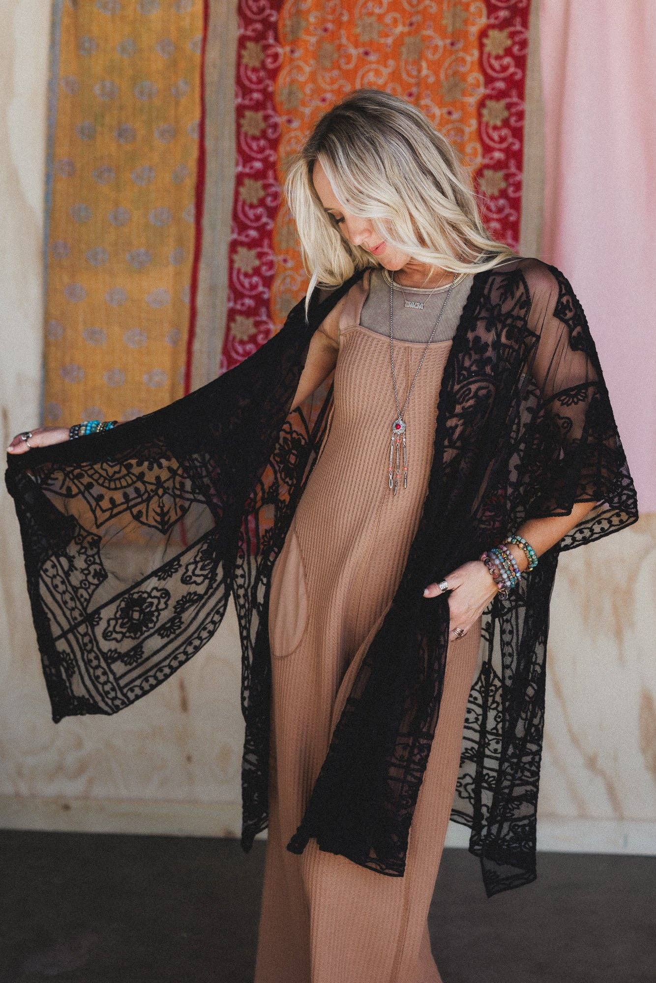 Three Bird Nest Go Wildflower Floral Embroidered Kimono - Black