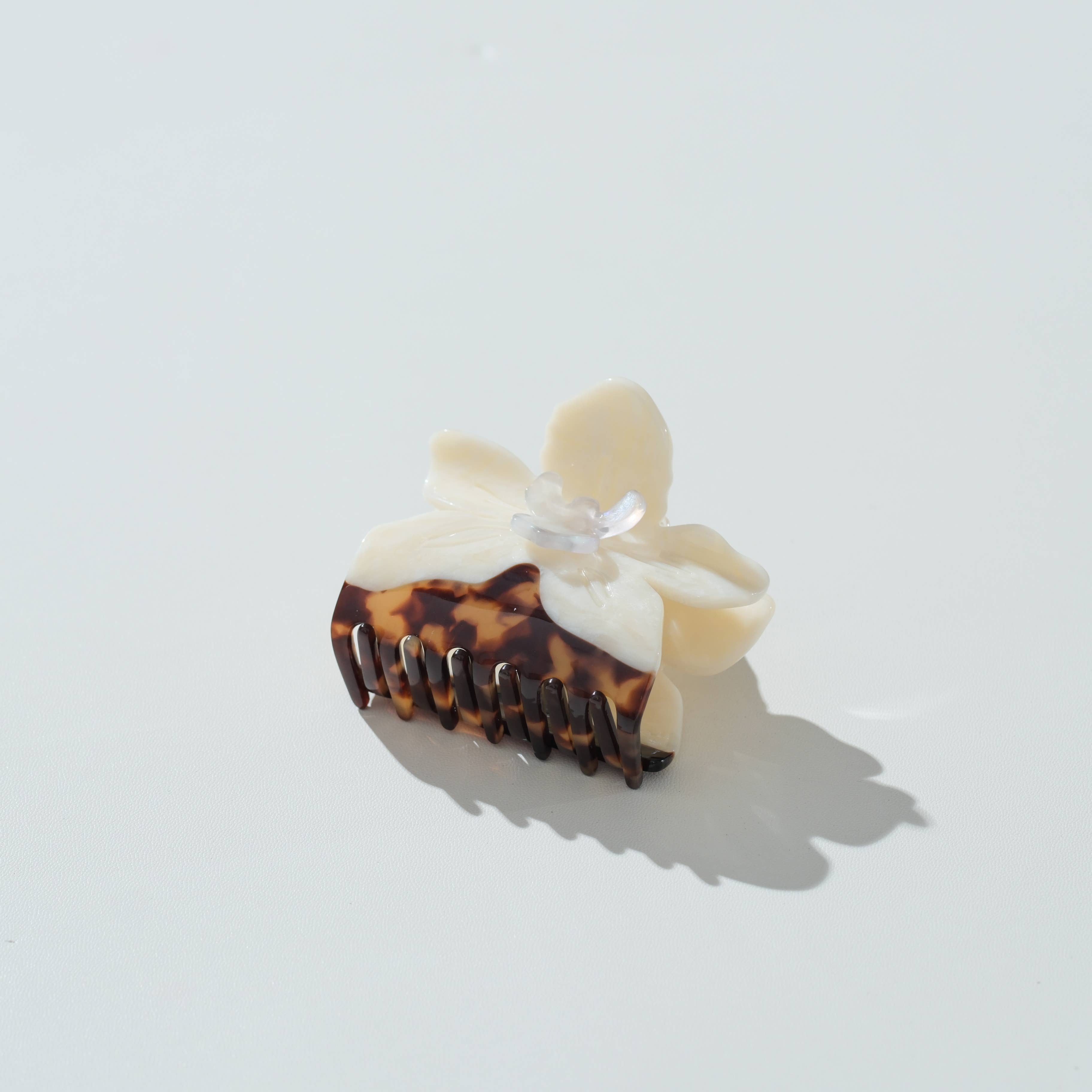 Adorro Orchid Flower Claw Clip - Large