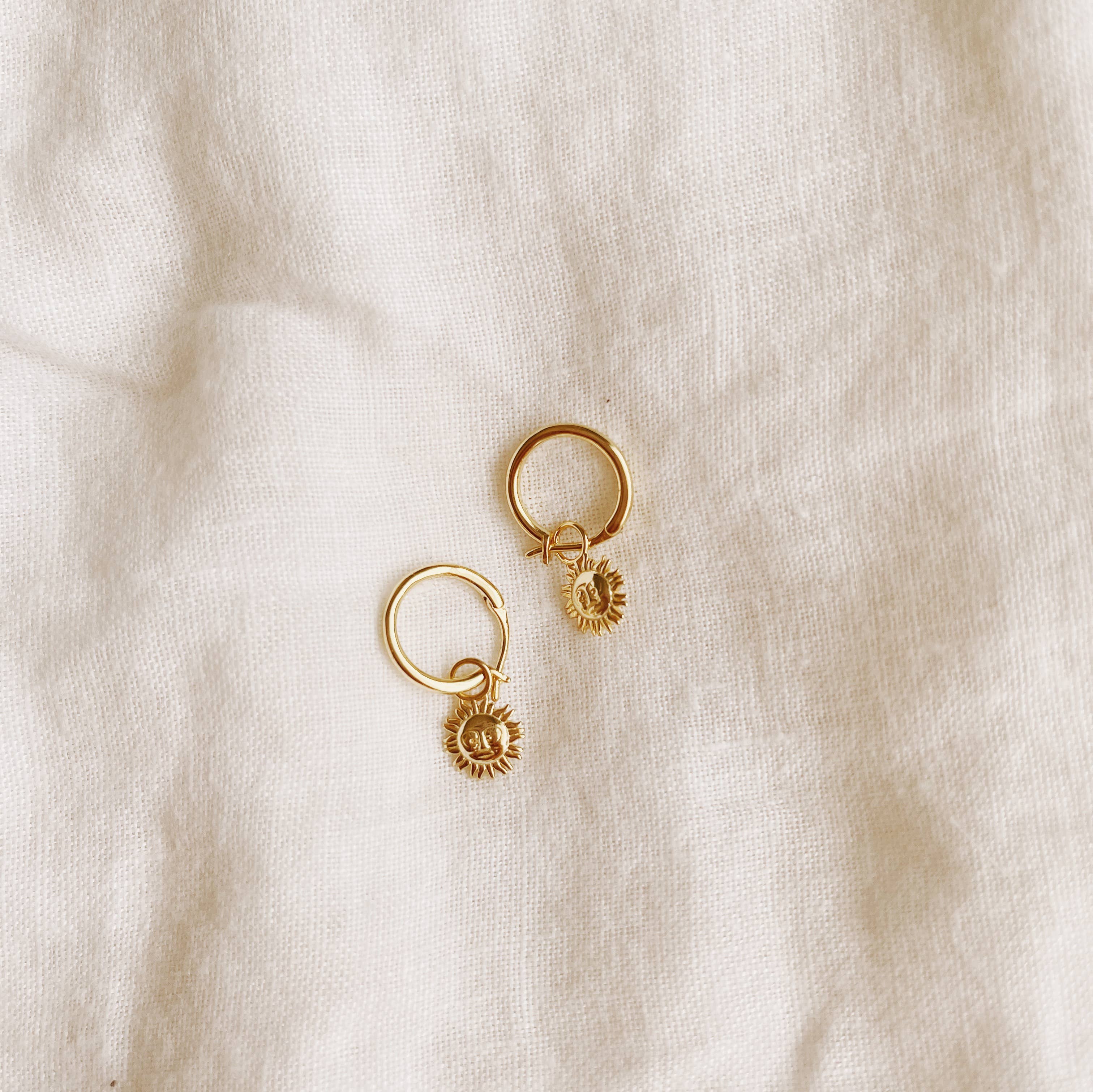 The Salty Gem Tess & Sarah Hoops