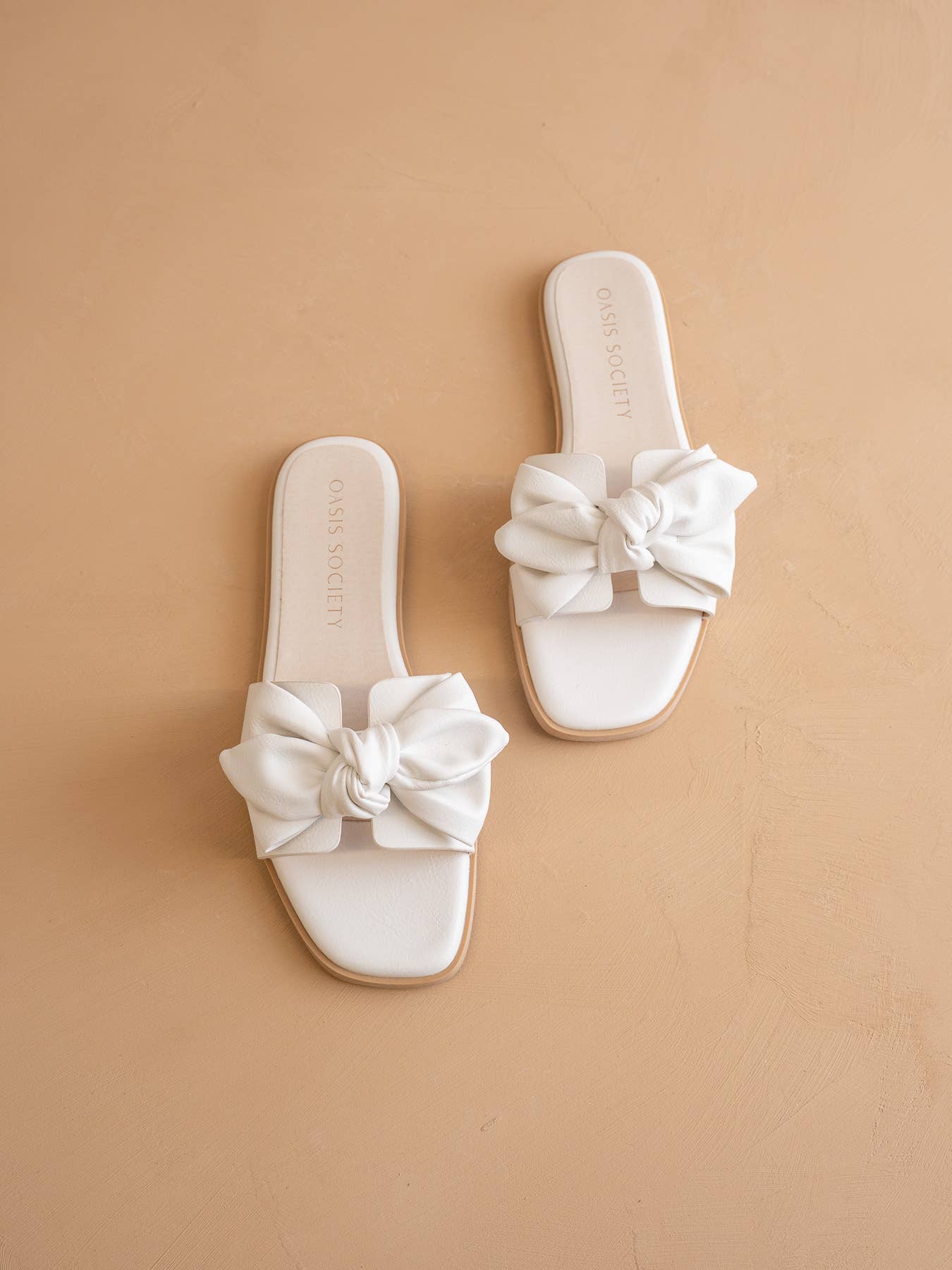OASIS SOCIETY The Ginny Sandals