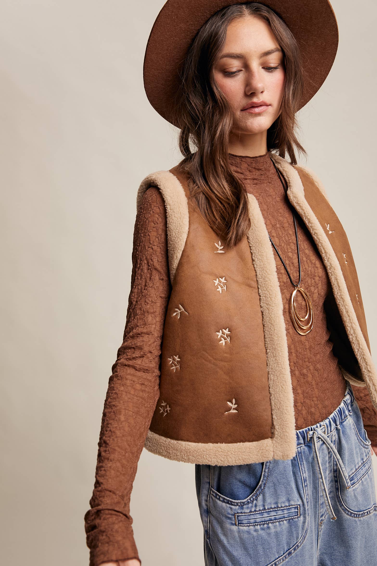 Listicle Winter Bloom Vest