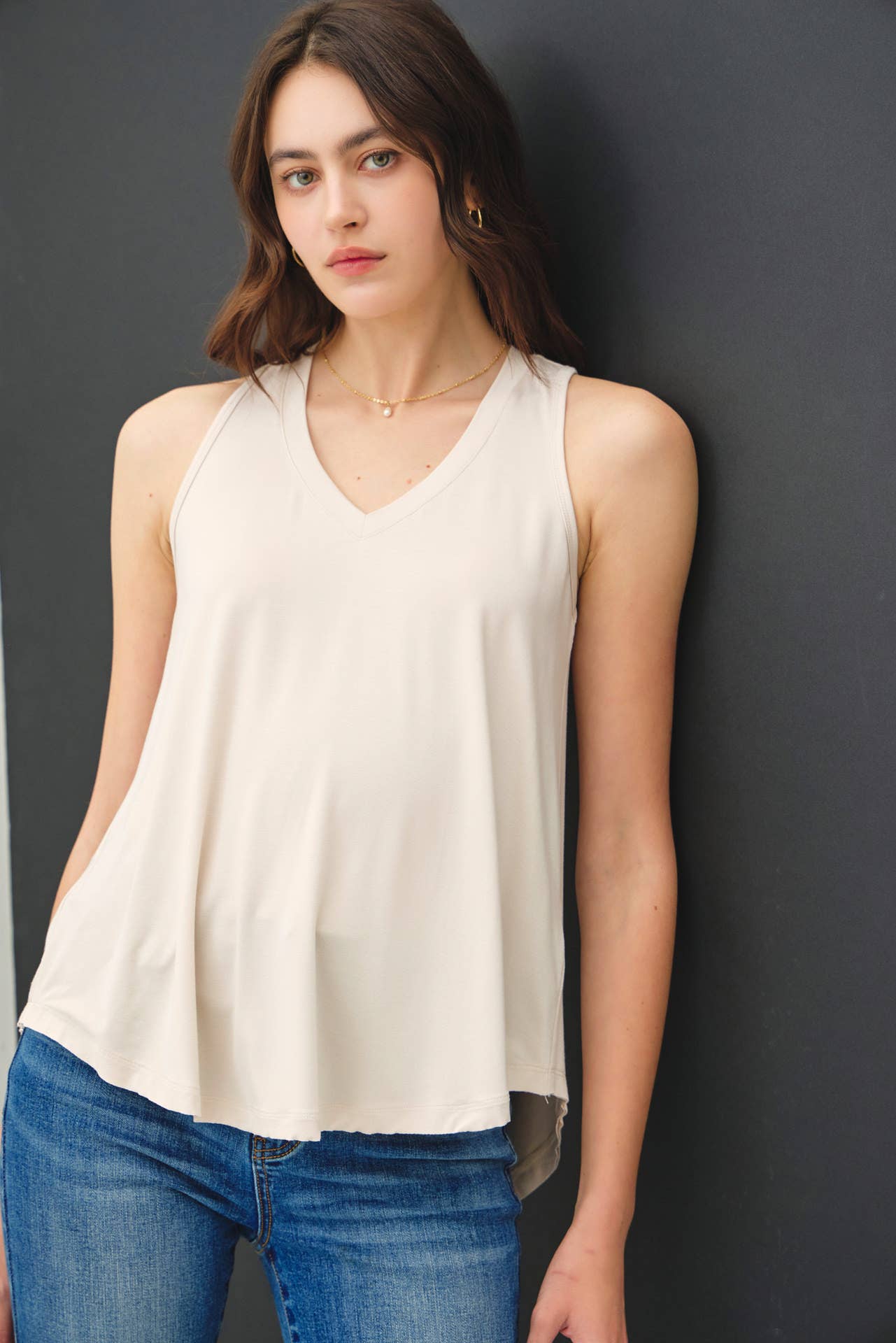 Be Cool Basic Threads Flowy V-NECK TANK