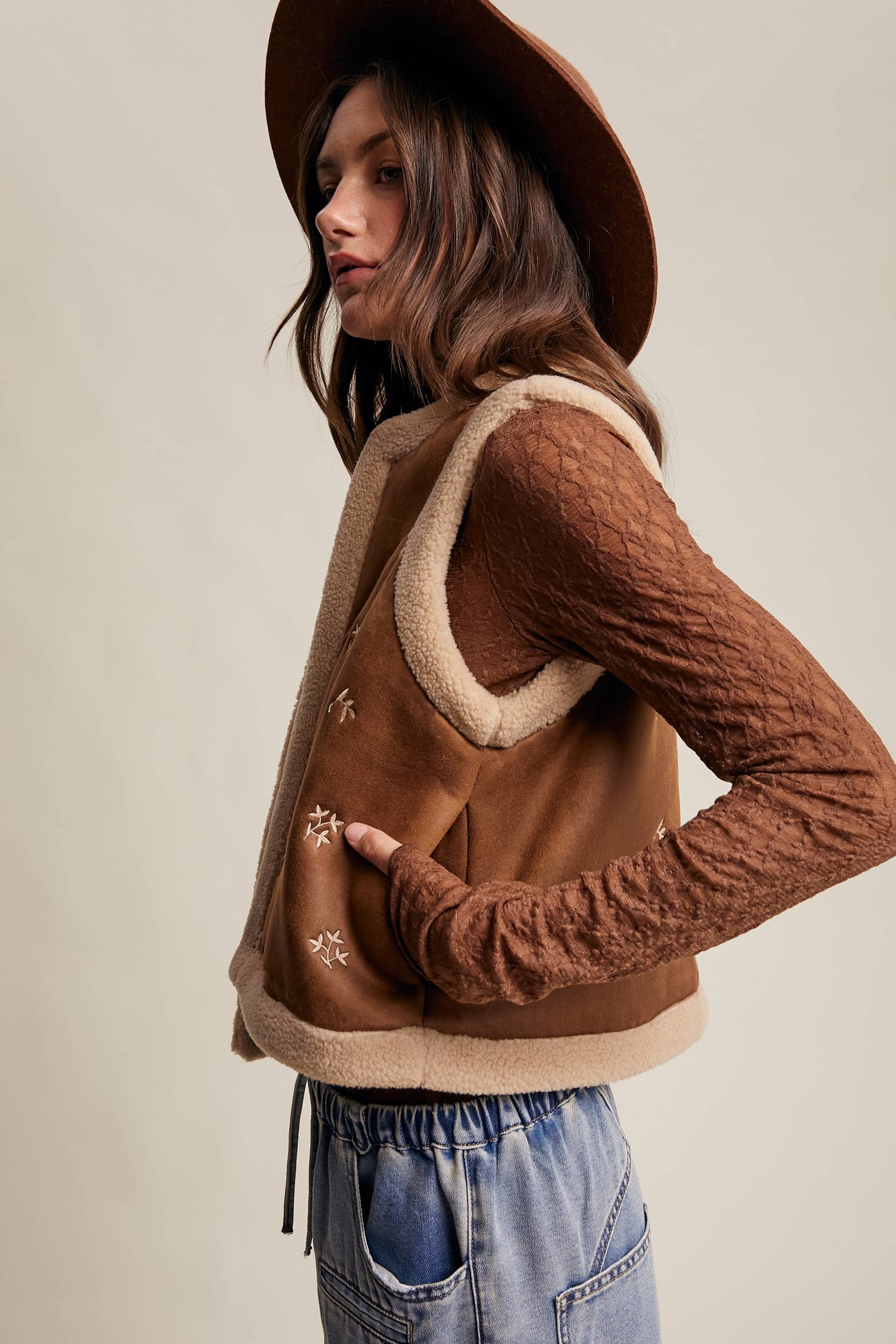 Listicle Winter Bloom Vest