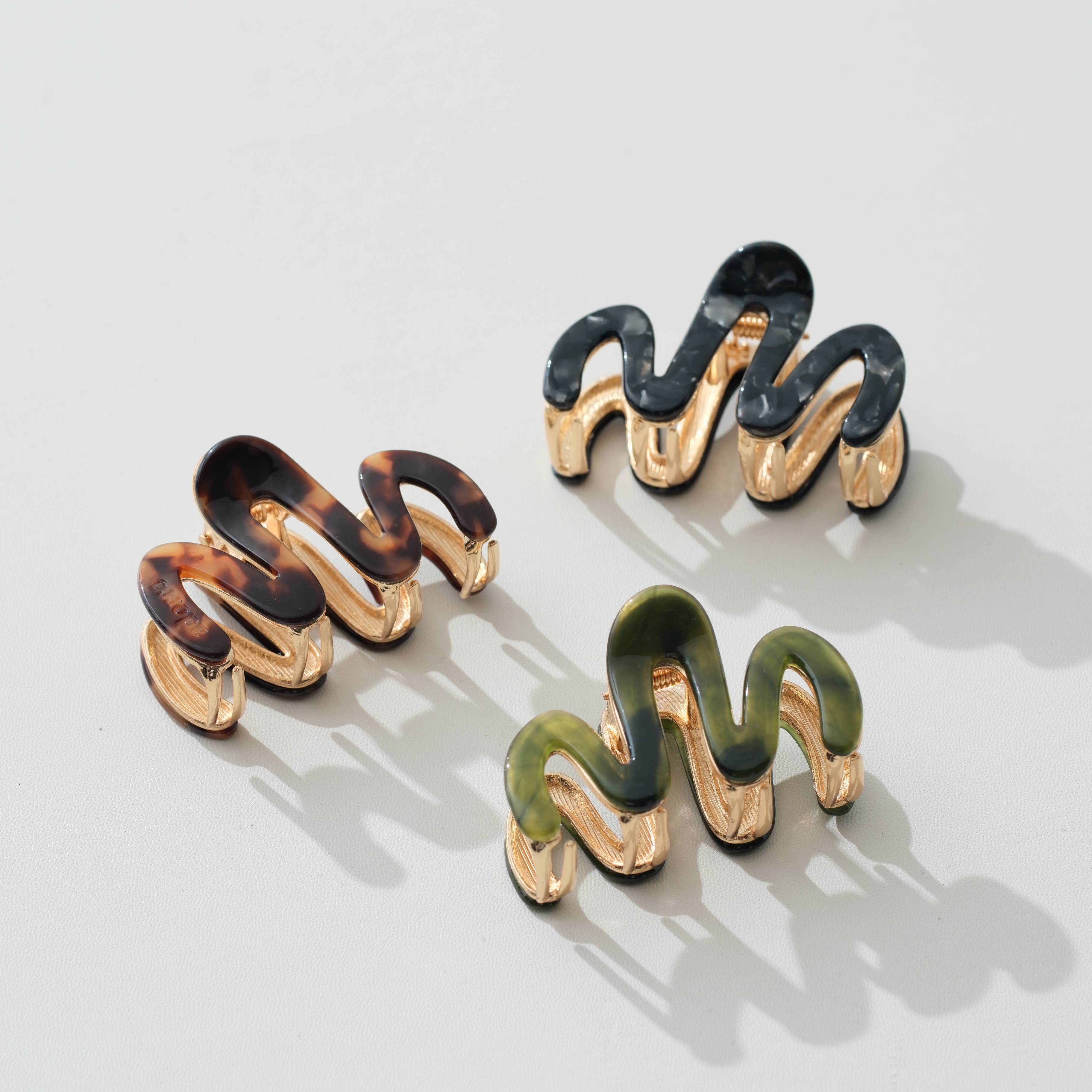 Adorro Willow Mini Vintage Metal Squiggle Claw Clip