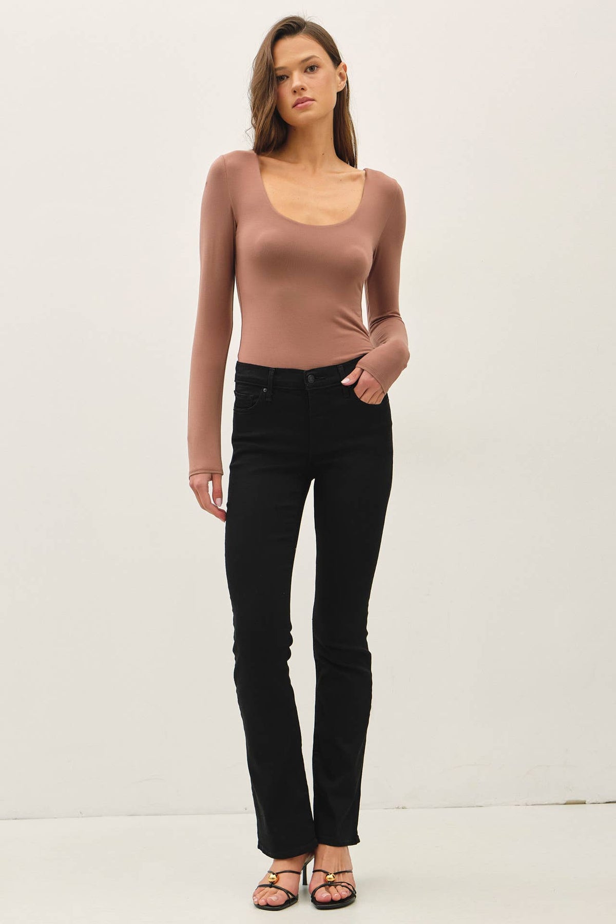BASIC THREADS LONG SLEEVE TOP