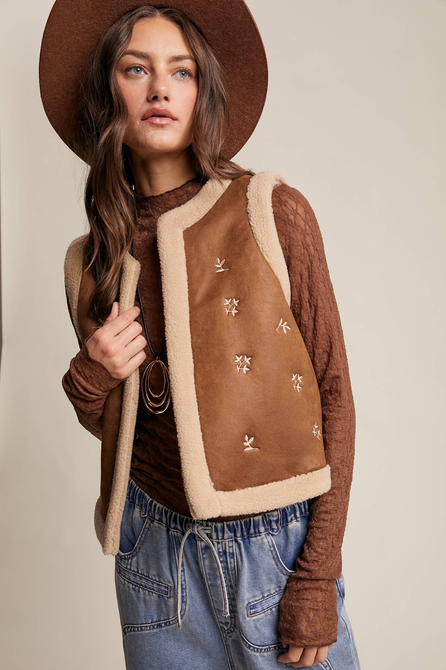 Listicle Winter Bloom Vest
