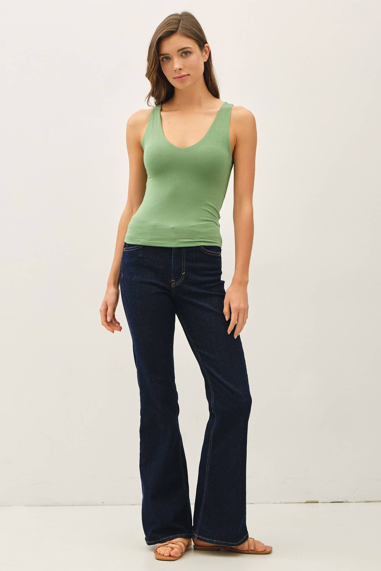 Be Cool BASIC THREADS FULL LENGTH V-NECK TANK