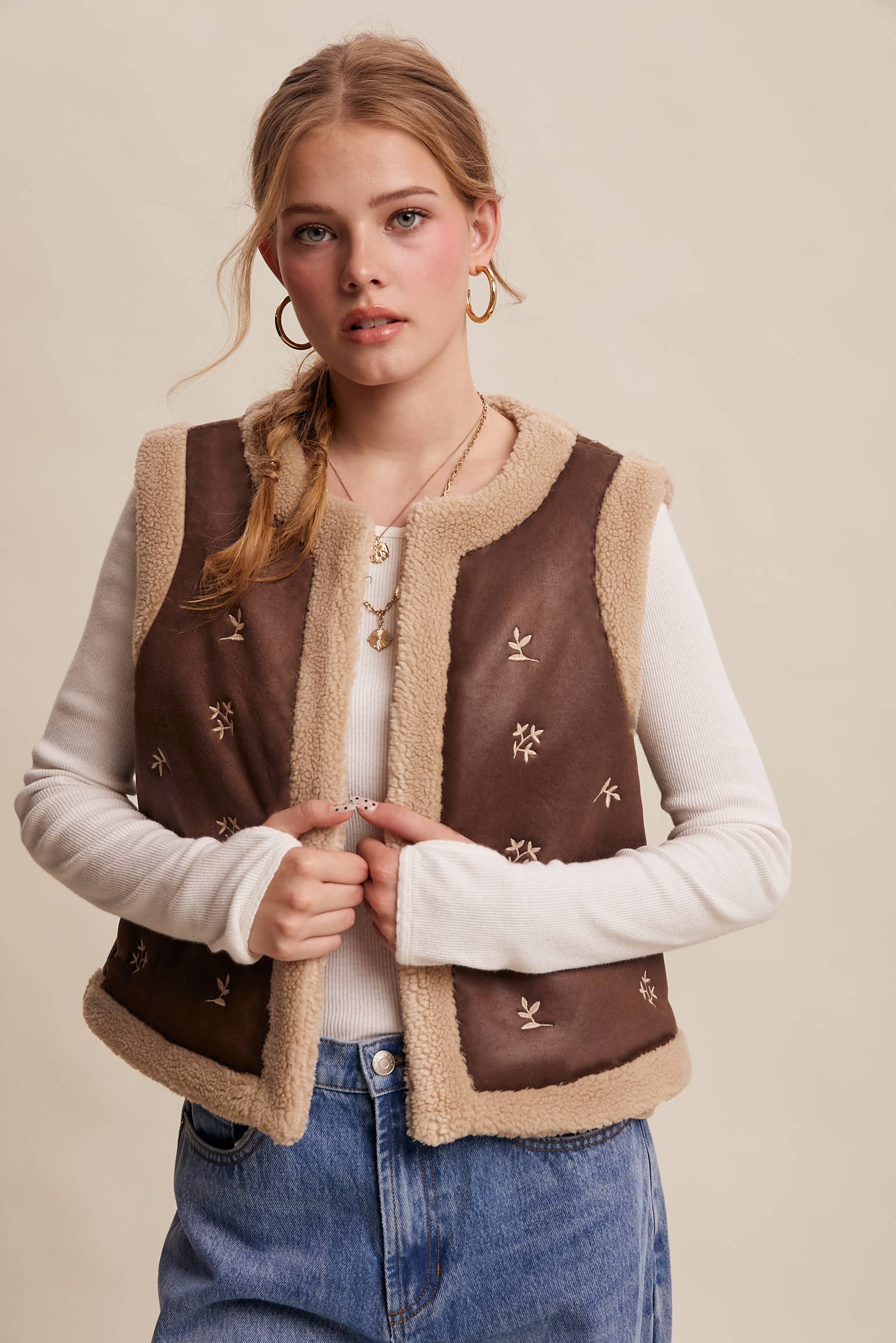 Listicle Winter Bloom Vest Espresso