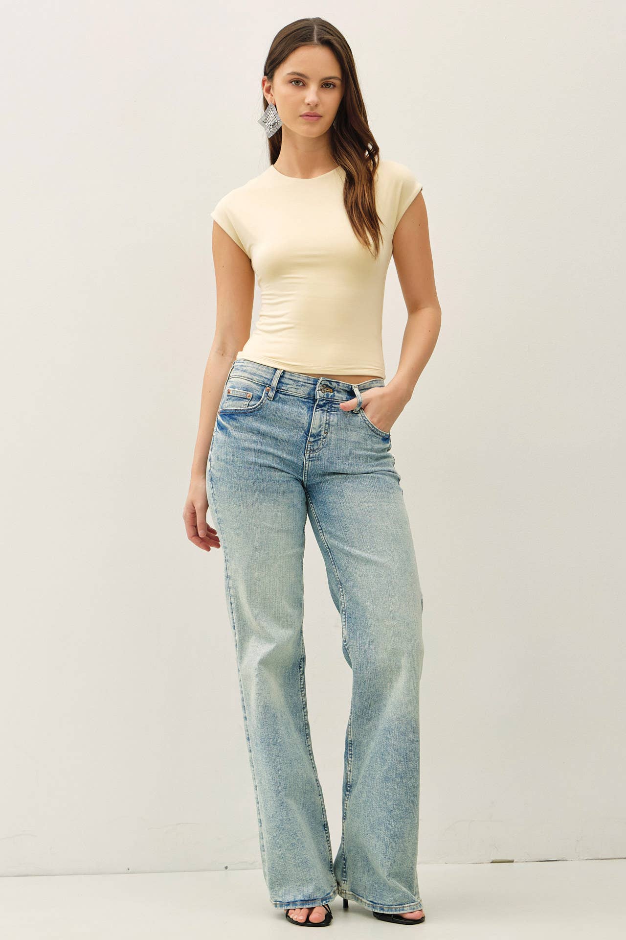 Be Cool BASIC THREADS CAP SLEEVE CREWNECK TOP