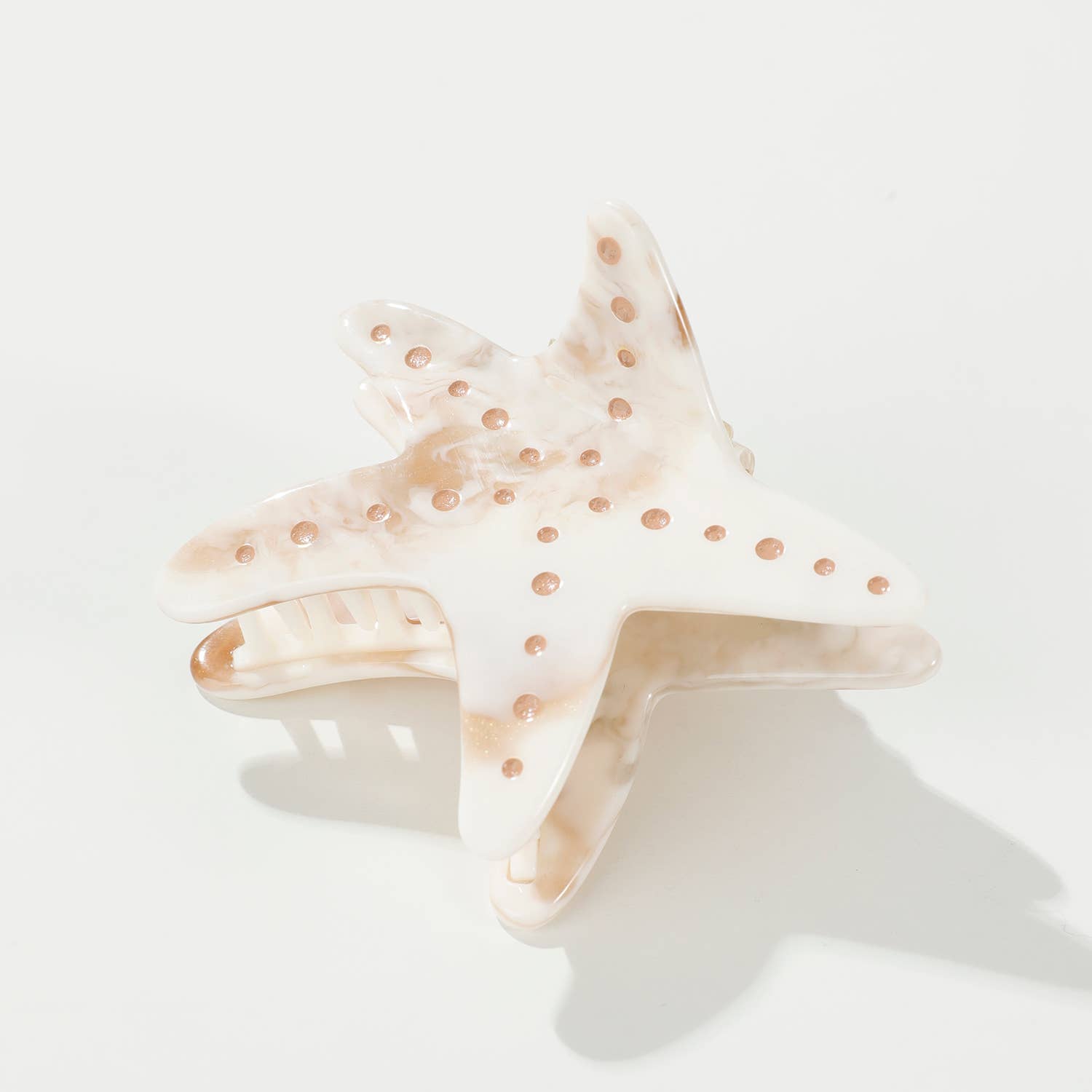 Adorro Calacatta Starfish | Medium Painted Starfish Claw Clip White-Tan